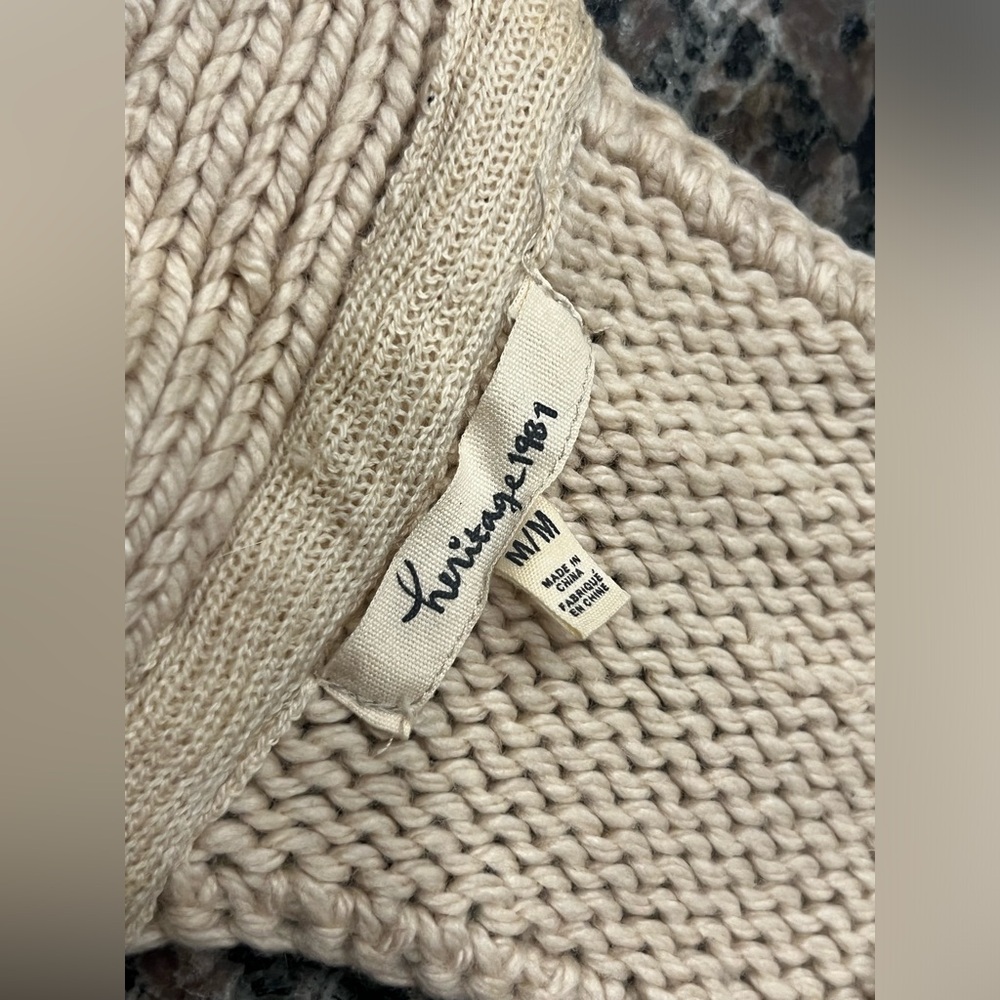 Crochet/knit top - Picture 9 of 10